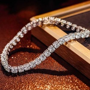 STUNNING 10K WG MOISSANITE TENNIS Bracelet🥰🤩